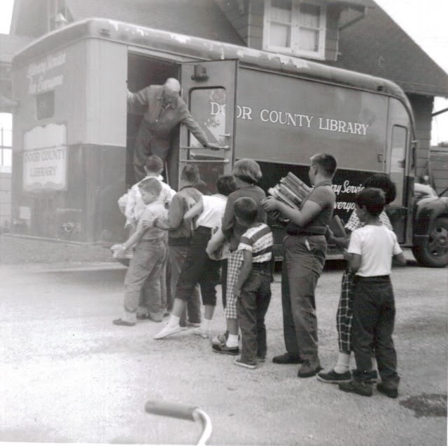 Read more about the article Creating the Door County Bookmobile