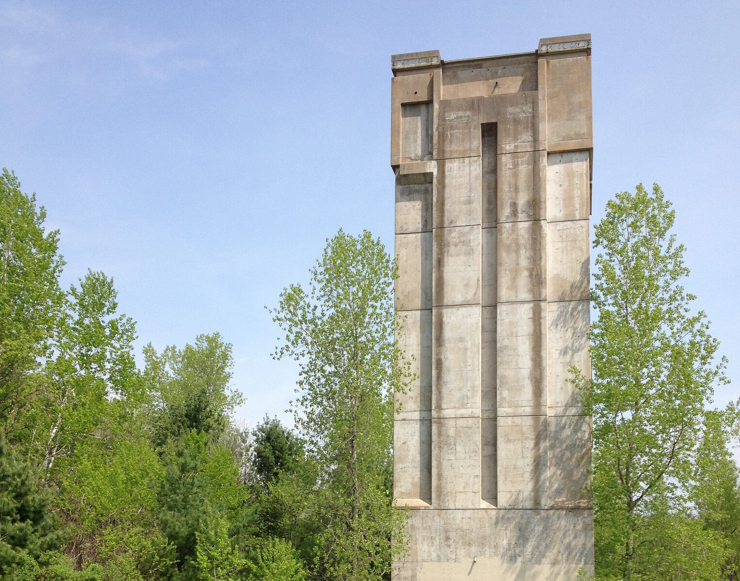 Read more about the article OBJECT HISTORY: A Dam Tower in the Kickapoo Valley Reserve