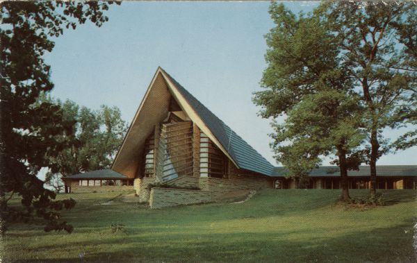 Read more about the article Unitarianism and the Madison Meeting House